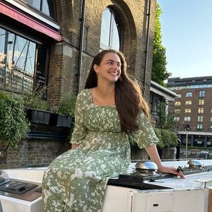 Meet your Posher, Emma